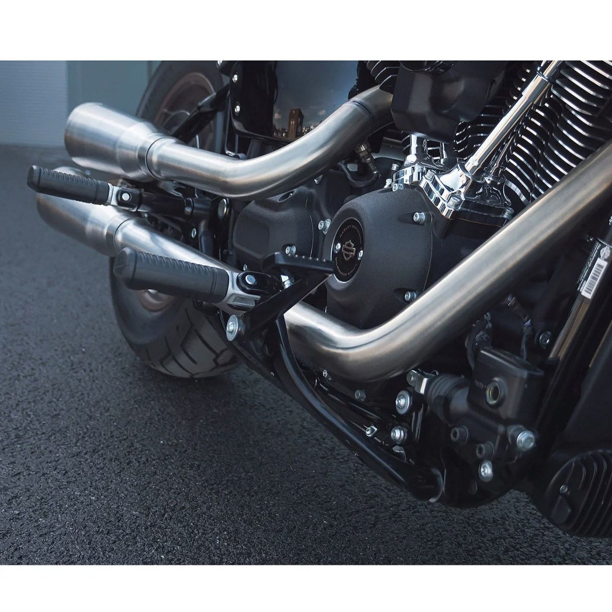 M8 ブレイクアウト、ファットボーイ ショットガン 2-2 フルエキゾーストマフラー (ポリッシュ)5