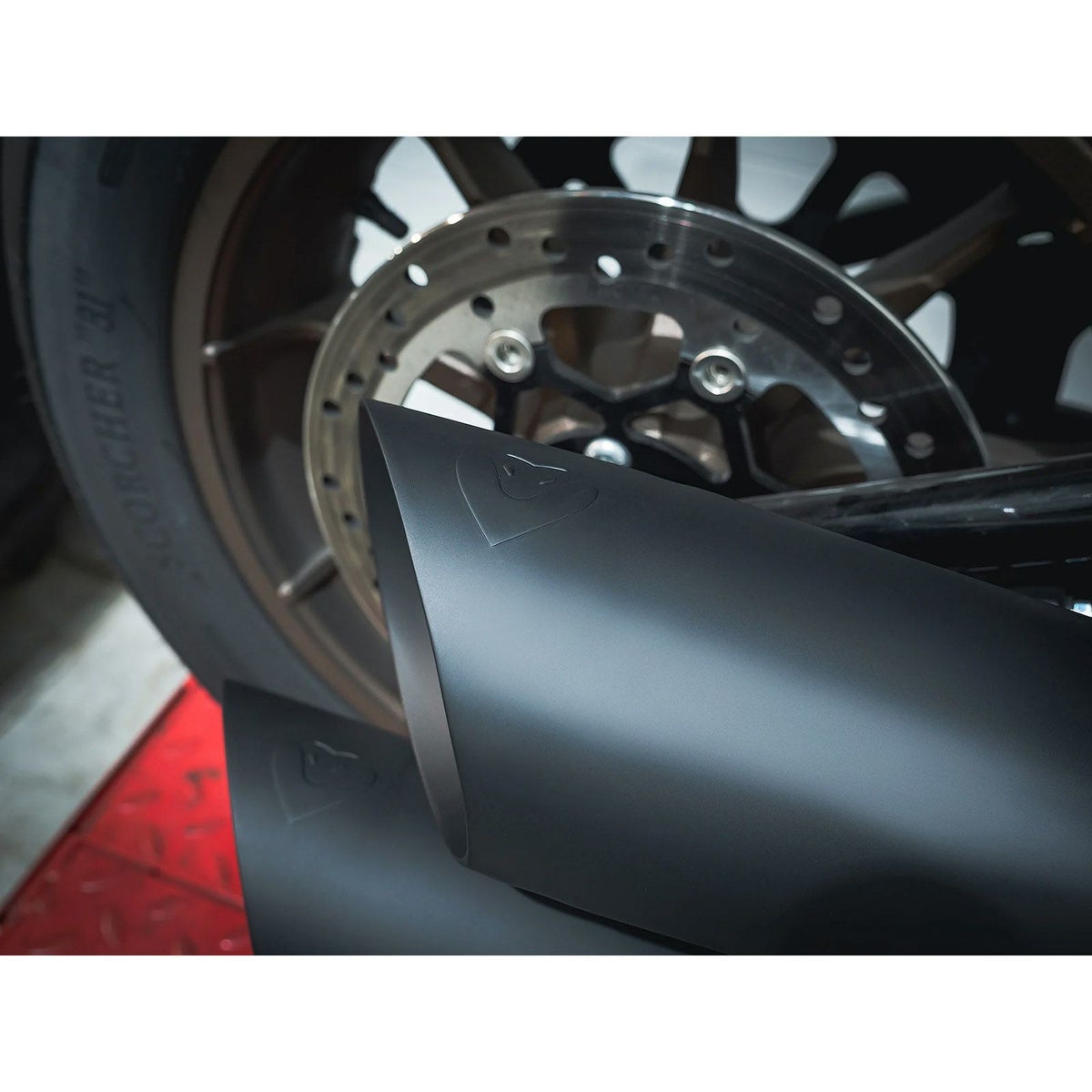 M8 ブレイクアウト、ファットボーイ ショットガン 2-2 フルエキゾーストマフラー (ブラック)5