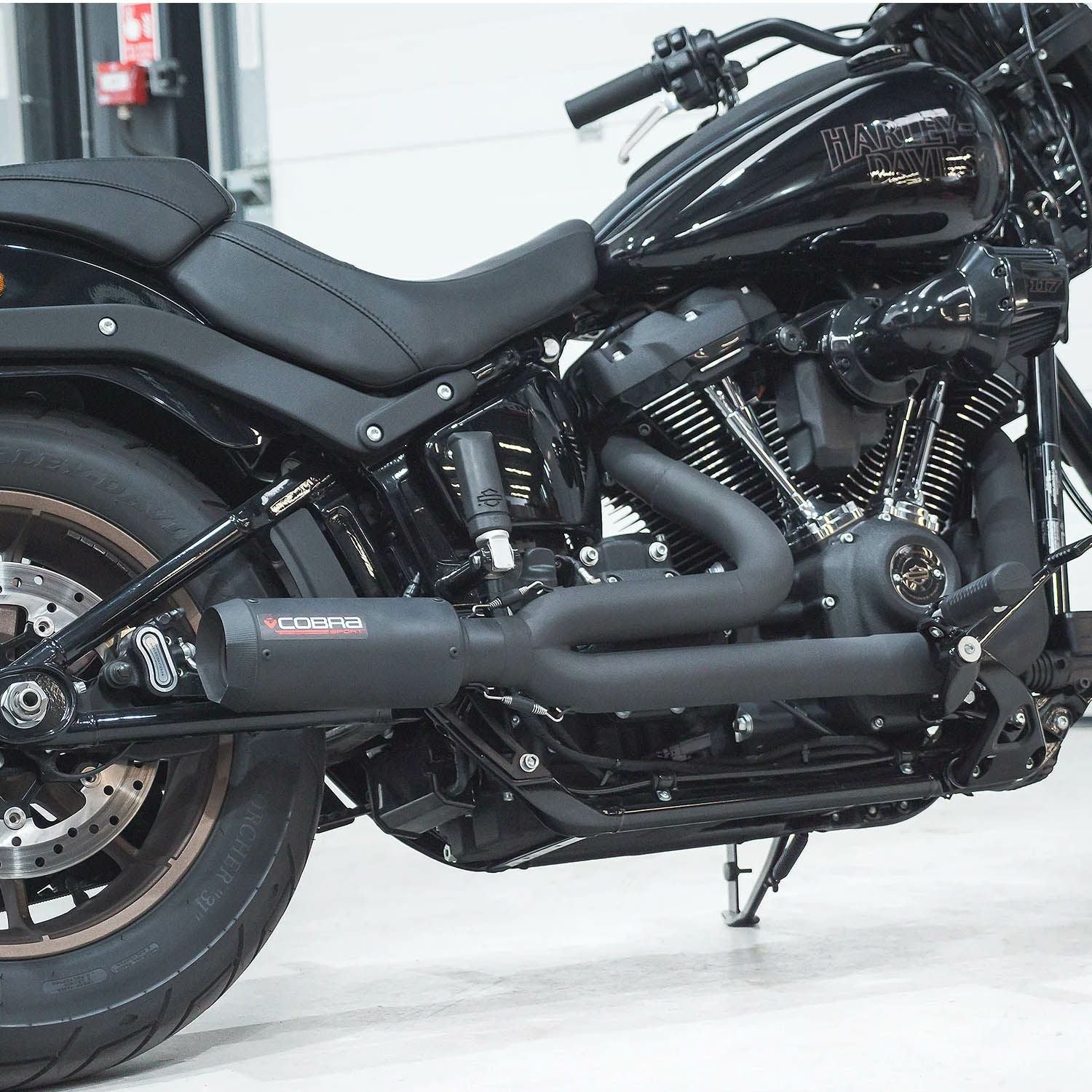 M8ソフテイル ヴェノム GPスタイル 2-1 フルエキゾーストマフラー