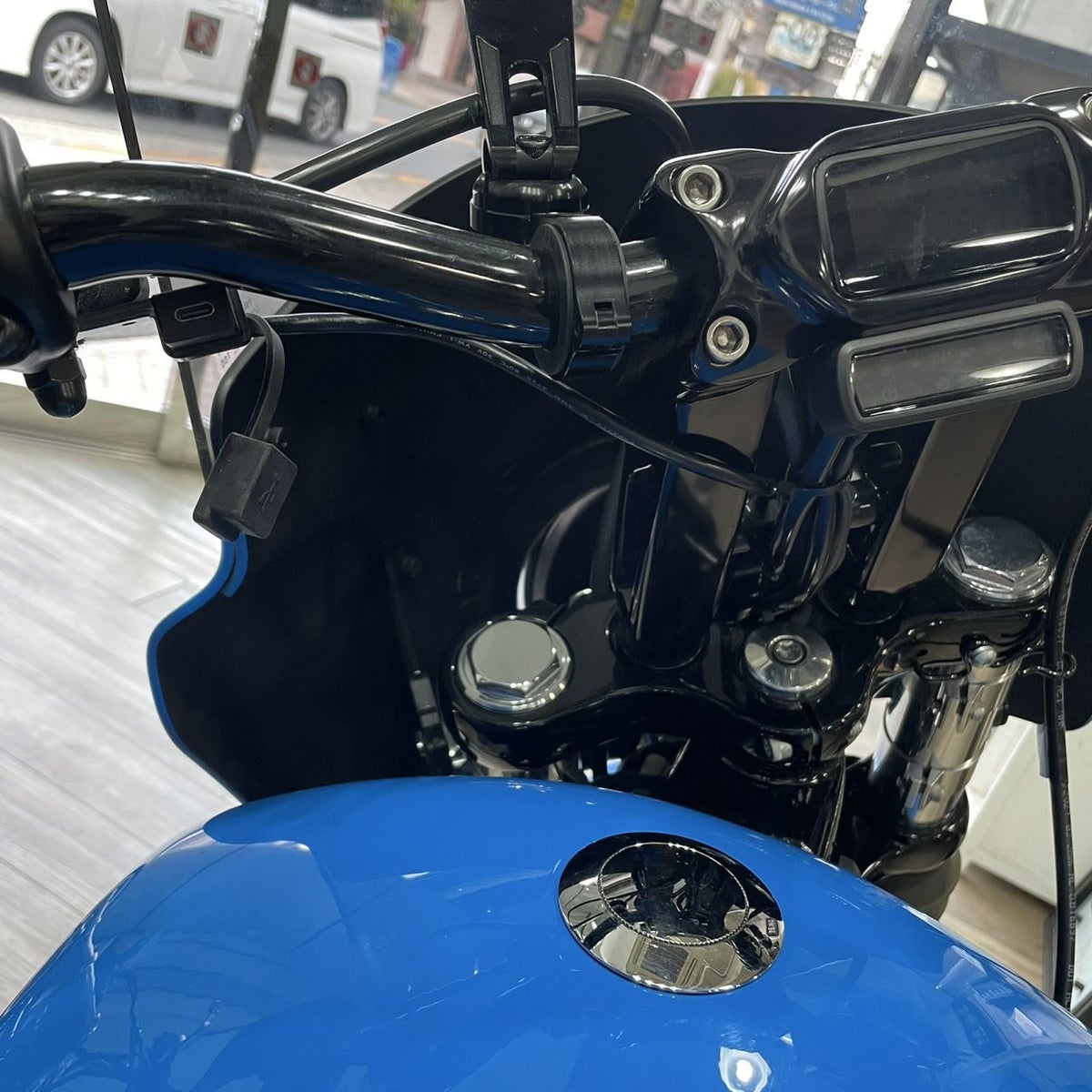  ミラーマウントUSBミニチャージャー タイプC　CLIFF TOP 