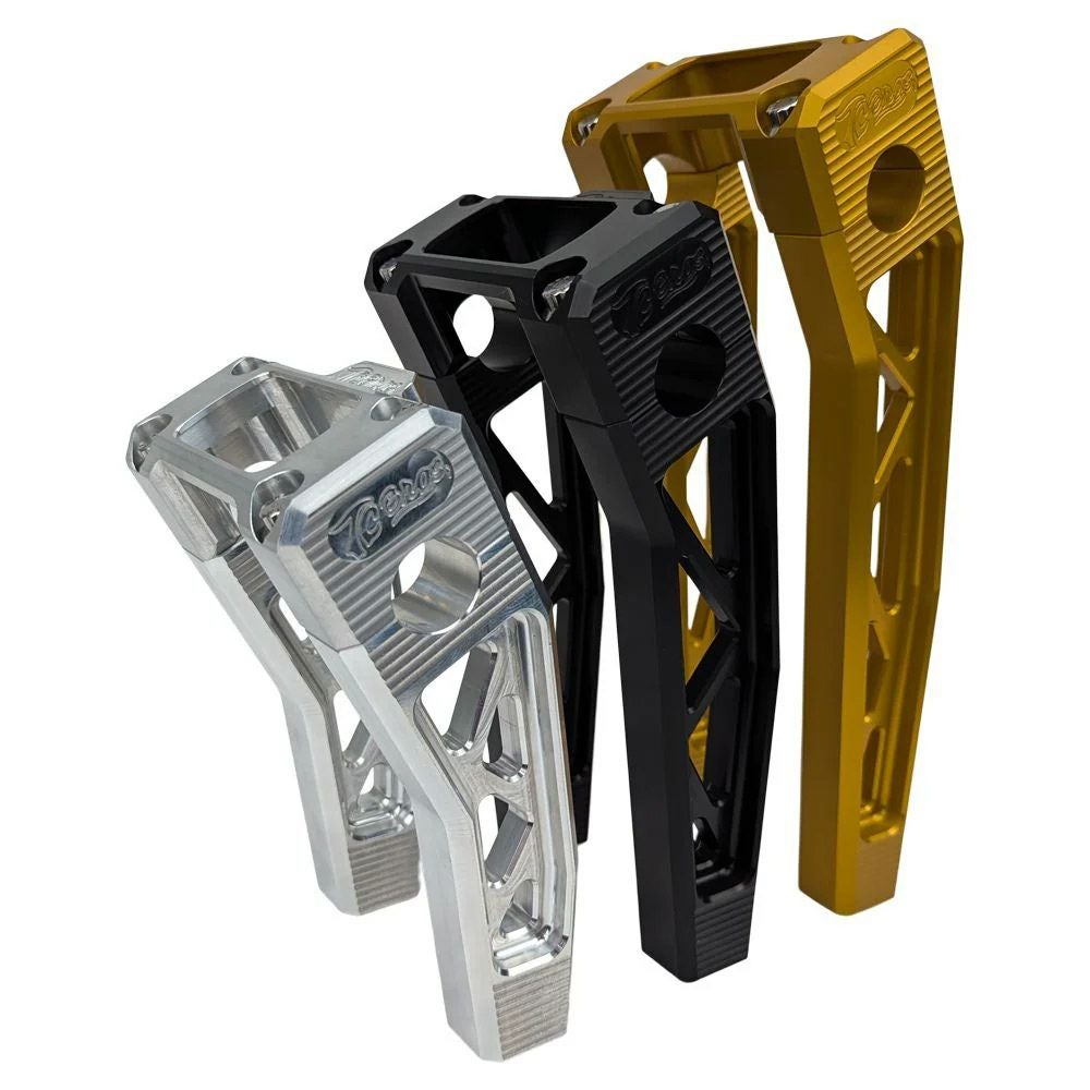 M8 ソフテイル トラススタイル・10インチ プルバックライザー デジタルメーターベゼル付 (シルバー)3