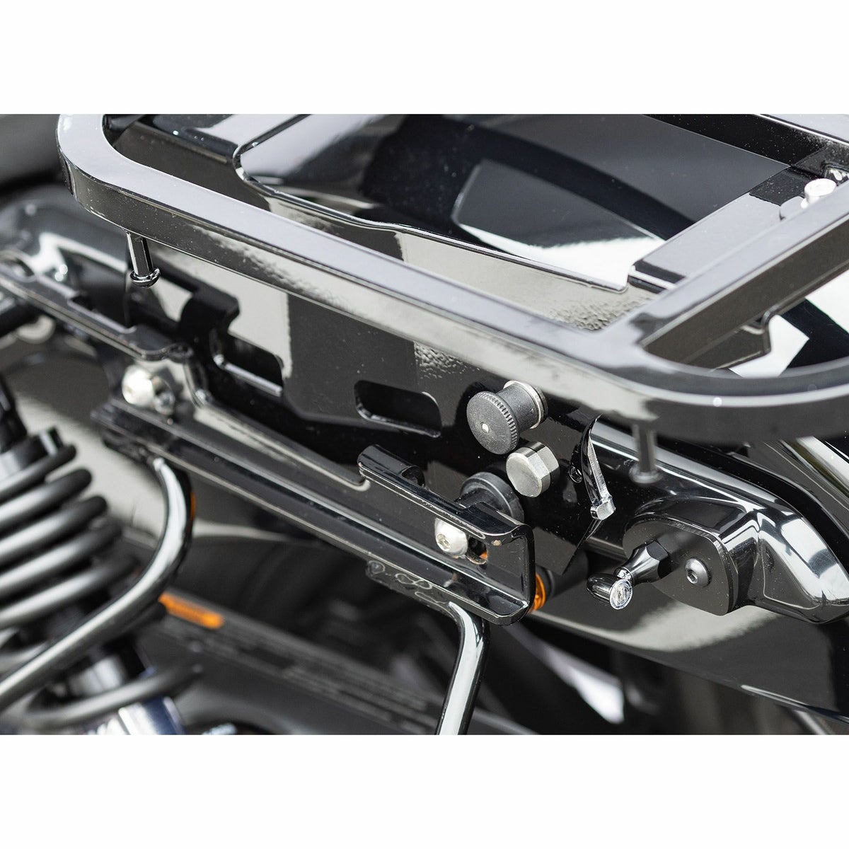 ナイトスター デタッチャブル・ツーリング キャリア (ブラック)5