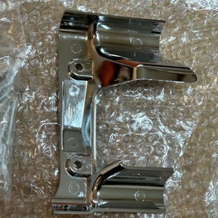  2000～2006 ソフテイル エンジン・トランスミッション マウントカバー (クローム)1