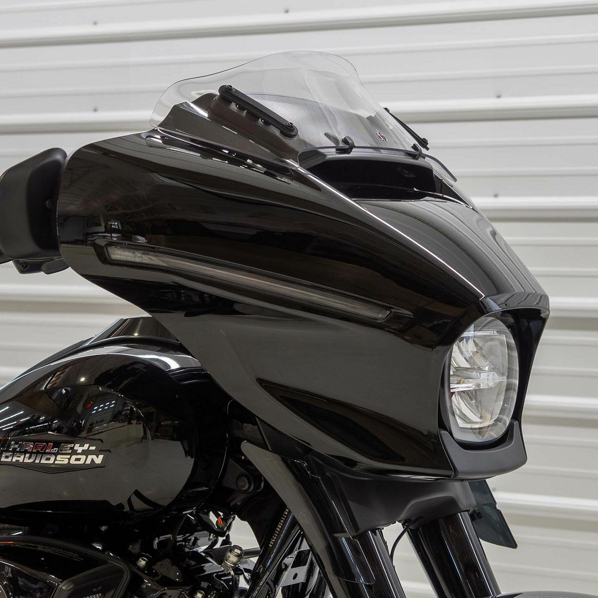 2024以降 ストリートグライド/ウルトラ フレア・ウィンドシールド 6.5インチ (クリア)