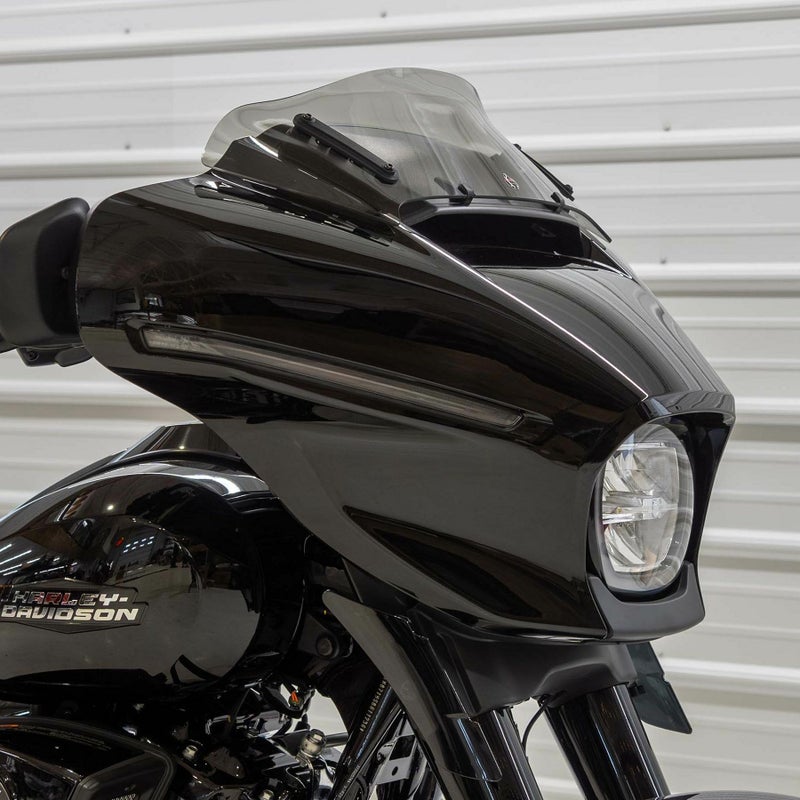  2024以降 ストリートグライド/ウルトラ フレア・ウィンドシールド 6.5インチ (ライトスモーク)