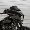 2024以降 ストリートグライド/ウルトラ フレア・ウィンドシールド 6.5インチ (ソリッドブラック)1