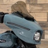  2024以降 ストリートグライド/ウルトラ フレア・ウィンドシールド 12インチ (ライトスモーク)