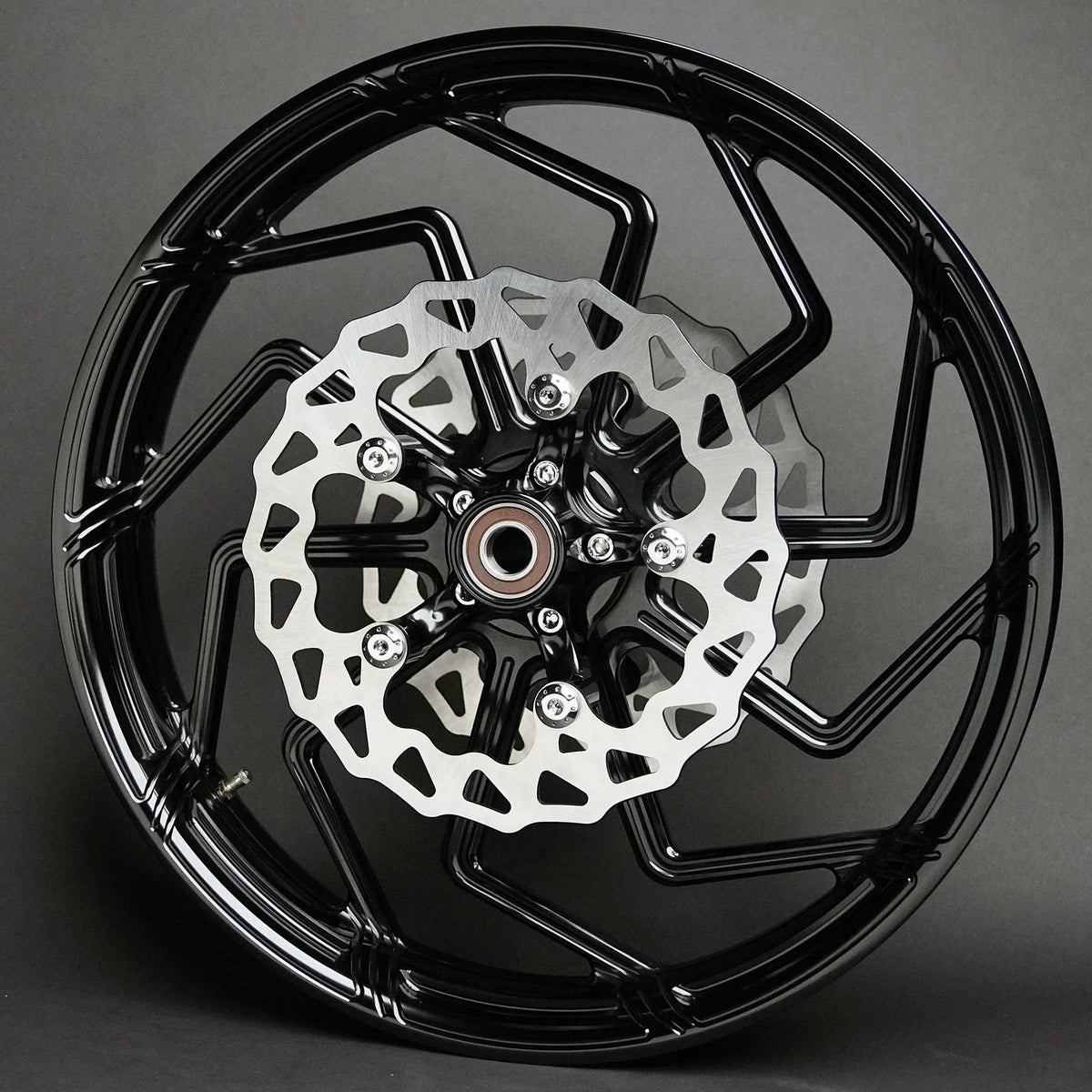 アレンネス キックバック 鍛造アルミホイール 21x3.5 (ブラック)1