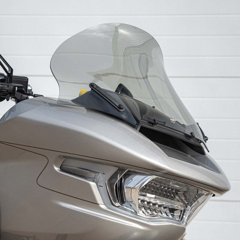 クロックワークス PROツーリング・15インチ・フレアウィンドシールド (ライトスモーク)