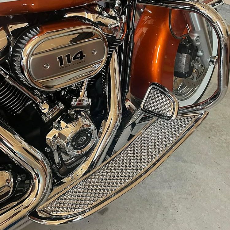 M8ソフテイル ワッフルXL・22インチ フットボード (ブラック) サイクルスミス1