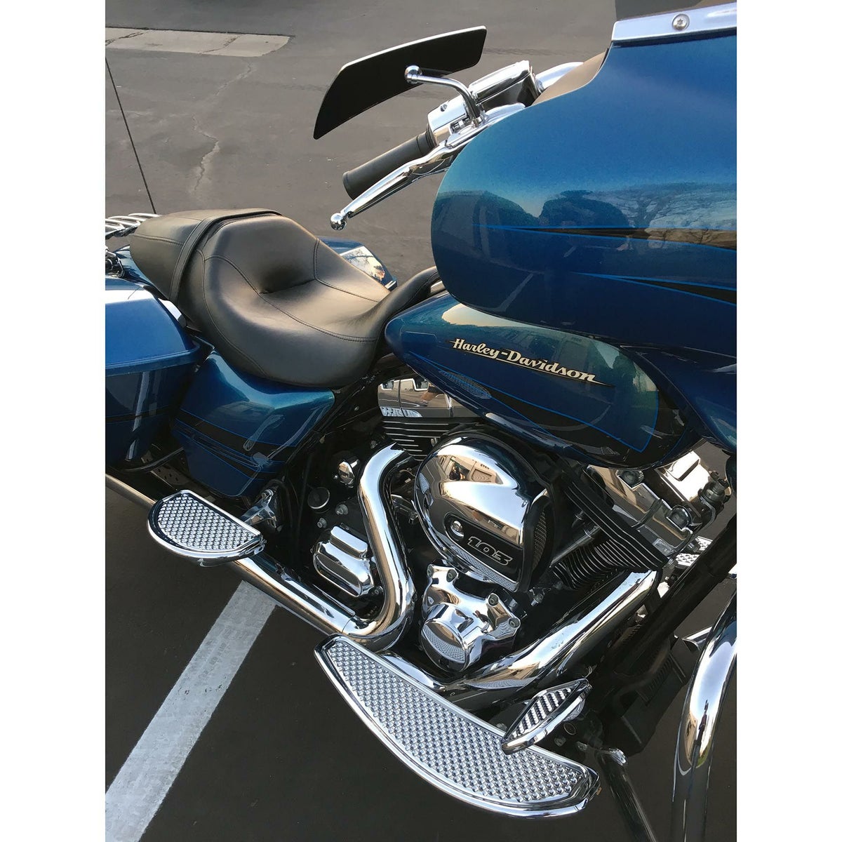  ツーリング、FLソフテイル ワッフル・リアフットボード カバー (クローム)2