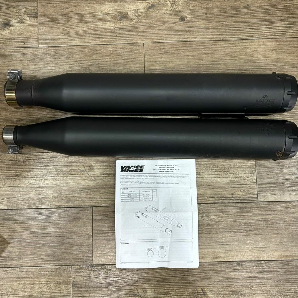 バンス＆ハインズ（VANCE&HINES）デイトナ400 スリップオンマフラー　ブラック　ミルウォーキーエイト ツーリング 
