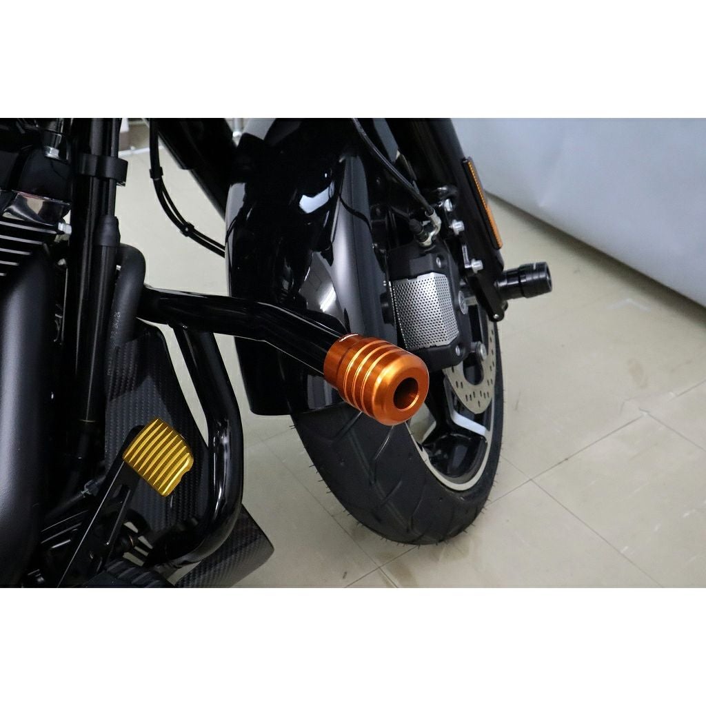 2014以降 ツーリング、2018以降 ソフテイル 純正クラッシュバー用 アルミスライダー (オレンジ)2