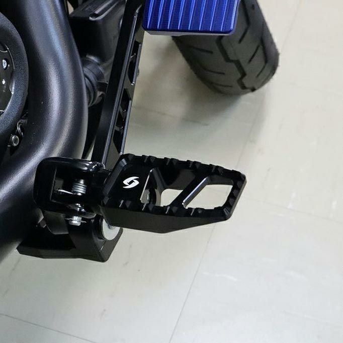 M8 ソフテイル、スポーツスターS、ナイトスター、パンアメリカ アルミ削り出し フットペグ (ブラック)