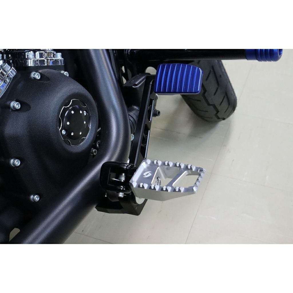 M8 ソフテイル、スポーツスターS、ナイトスター、パンアメリカ アルミ削り出し フットペグ (シルバー)2