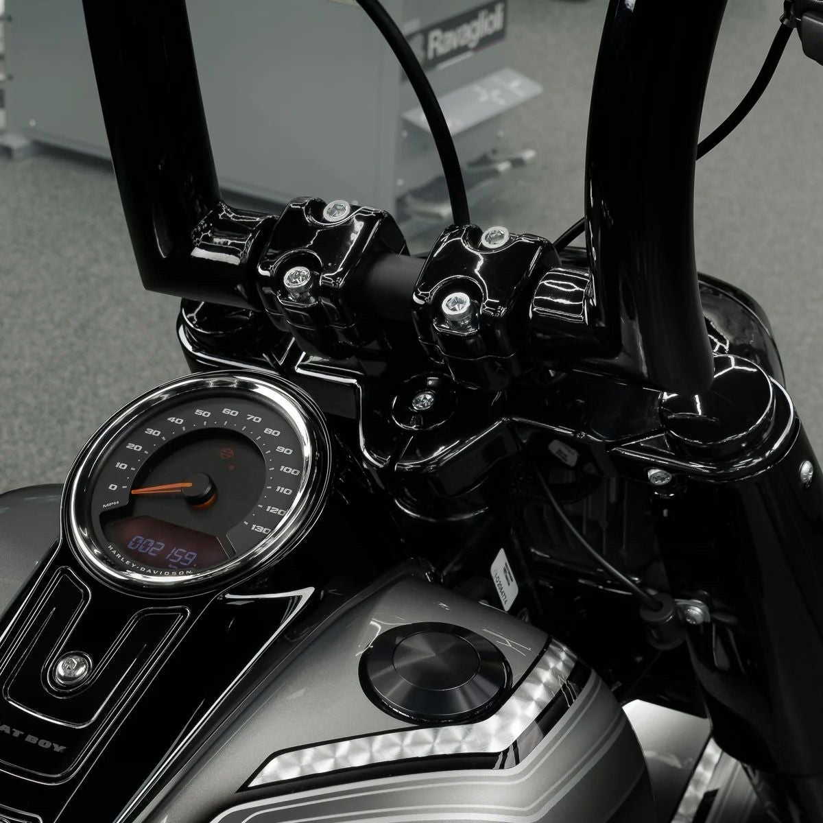  M8 ファットボーイ フロント フォークエンドキャップ