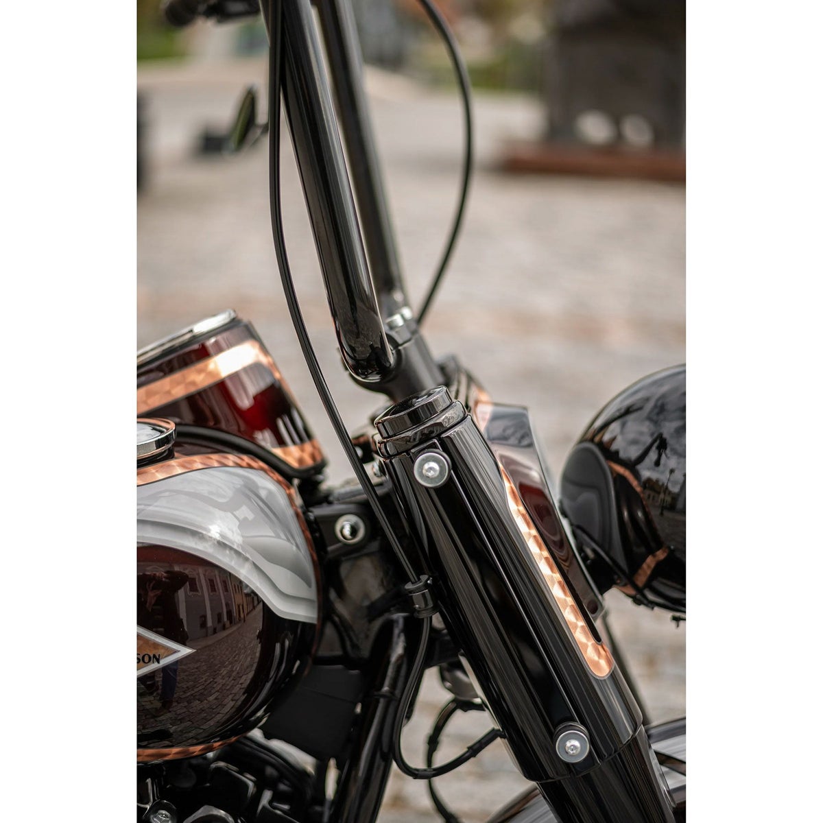 M8ヘリテイジクラシック、デラックス フロント フォークエンドキャップ3