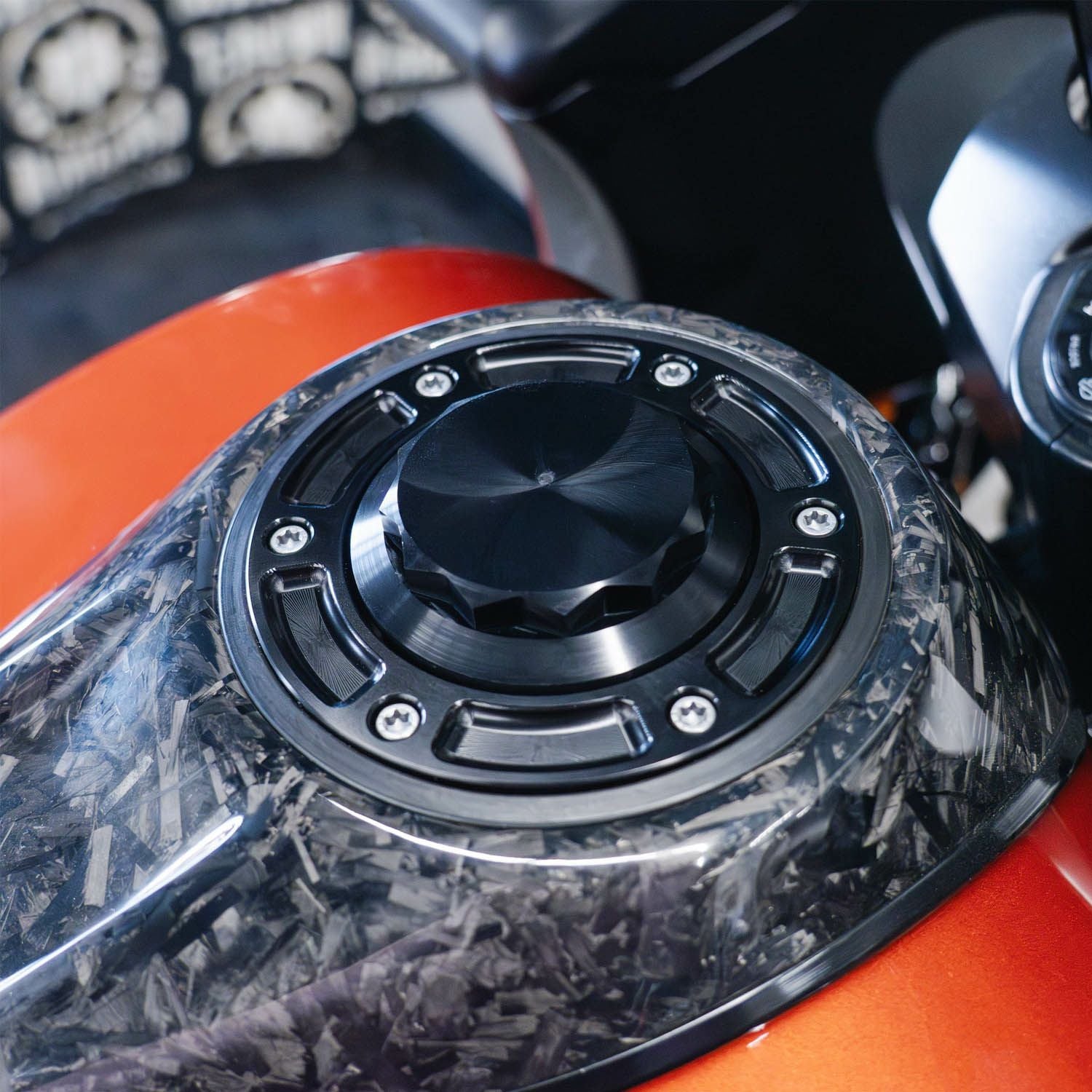 2025以降 ツーリング Arlen Ness 12ポイント ガスキャップ クローム