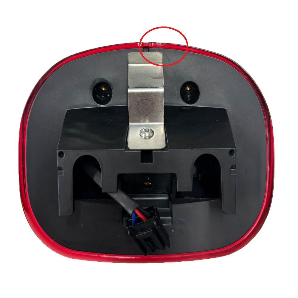 TRACER USフラッグ LEDテールライト ライセンス灯なし レッド Kuryakyn3 