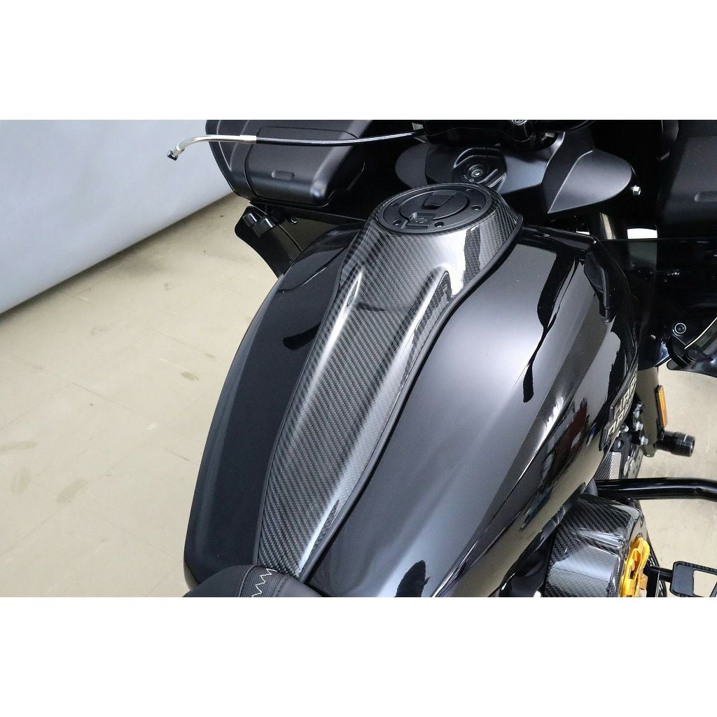 2024以降 ツーリング ドライカーボン・タンクコンソール (綾織り/艶有り)3