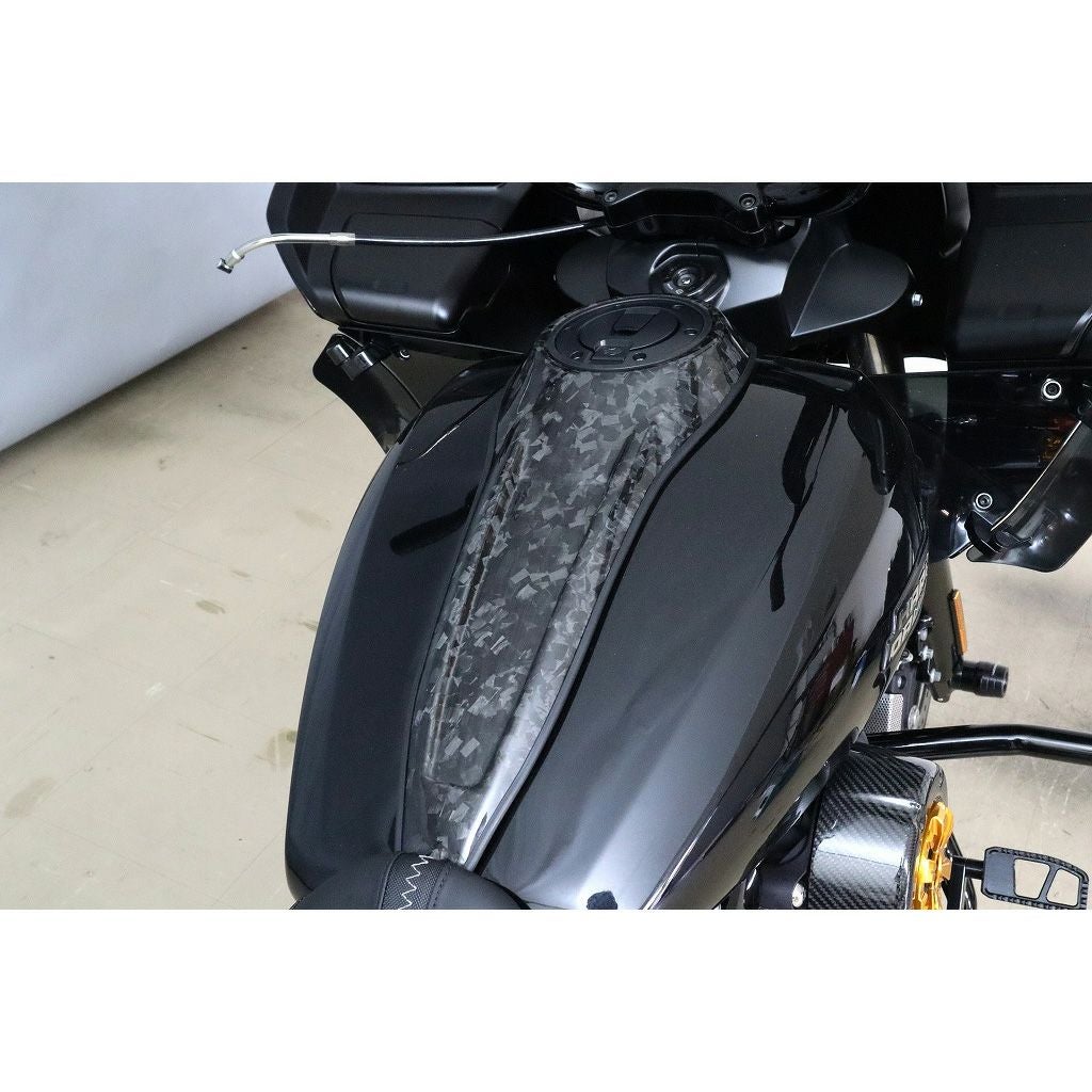 2024以降 ツーリング ドライカーボン・タンクコンソール (フォージド/艶有り)3