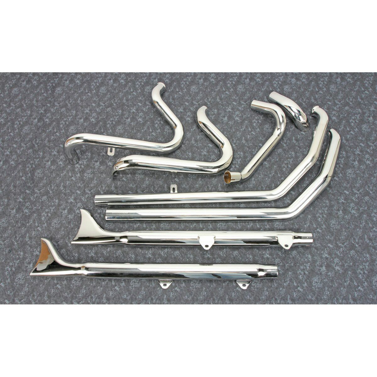 M8 ヘリテイジクラシック、デラックス 36インチ フィッシュテール 左右両出し・フルエキゾーストマフラー (クローム)2