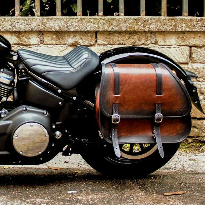 エンズクオイオ Country レザーサドルバッグ (ディストレスト