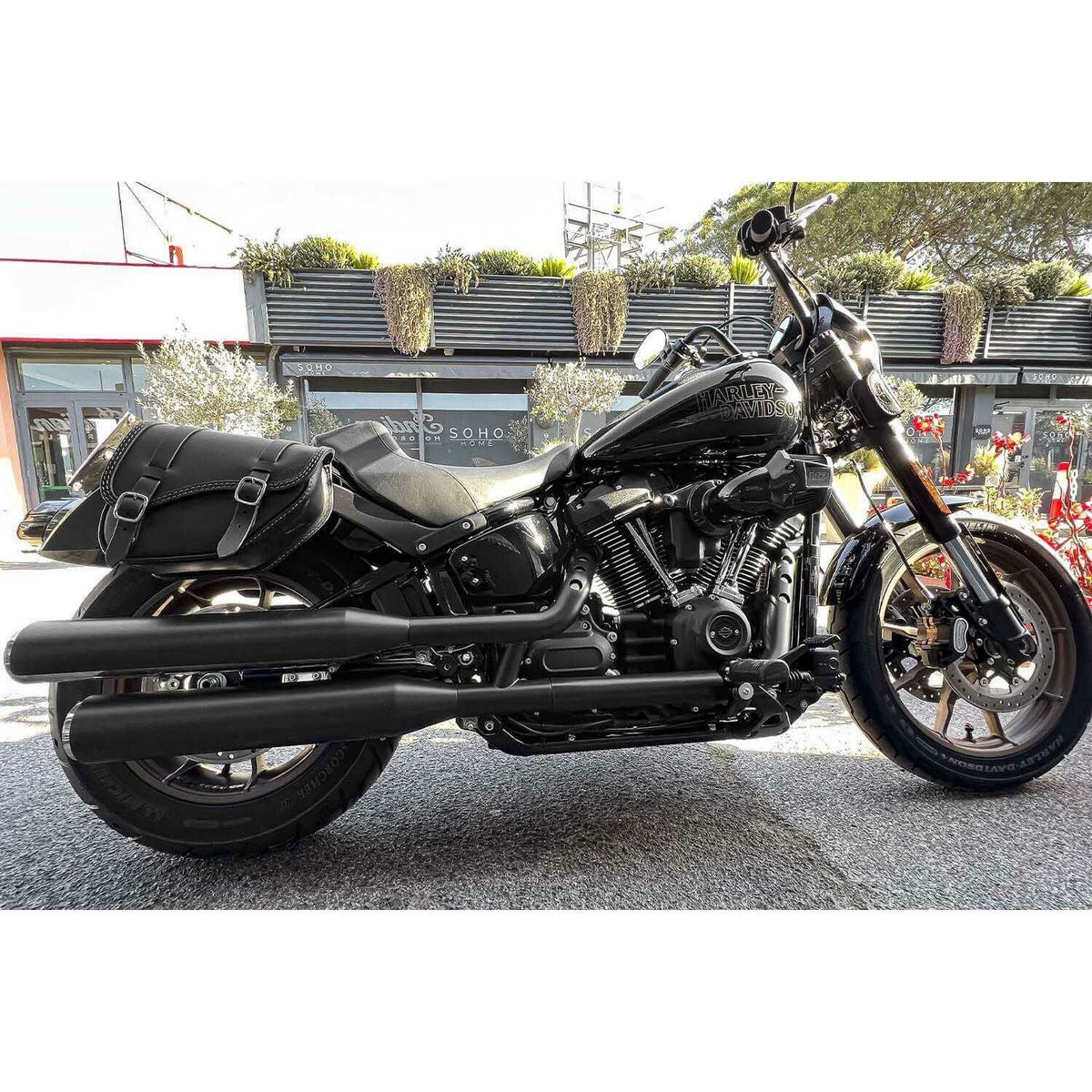 エンズクオイオ REV SOUL レザーサドルバッグ (型押しレザー)15