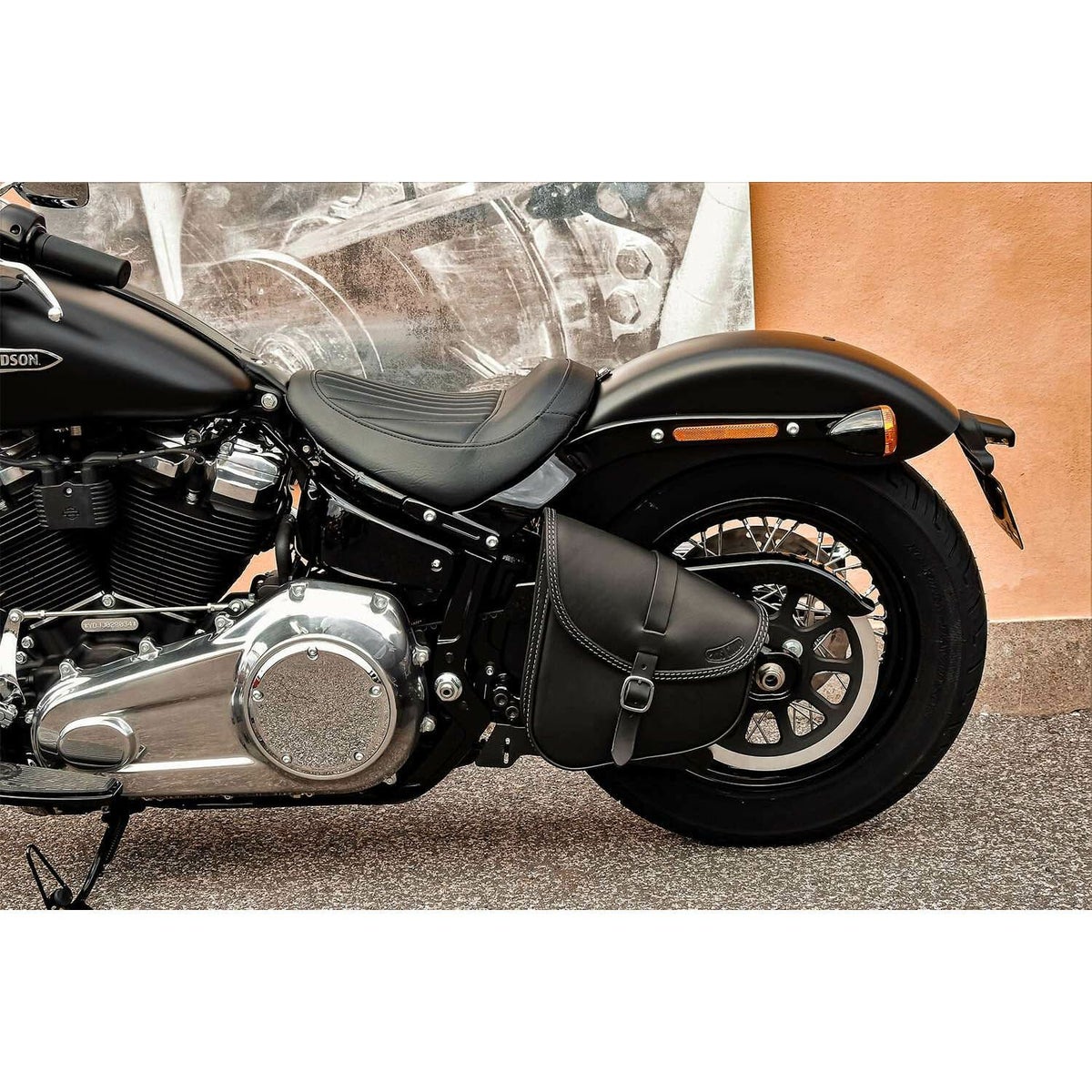 エンズクオイオ BOB レザー スイングアームバッグ (ブラック)14