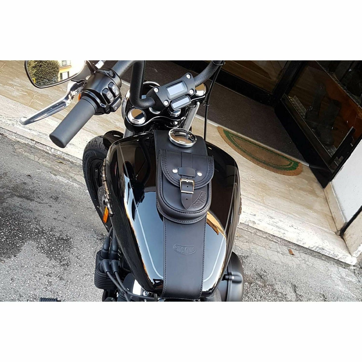 エンズクオイオ Smart レザー タンクバッグ (リンクルレザー) M8 ストリートボブ、ブレイクアウト2