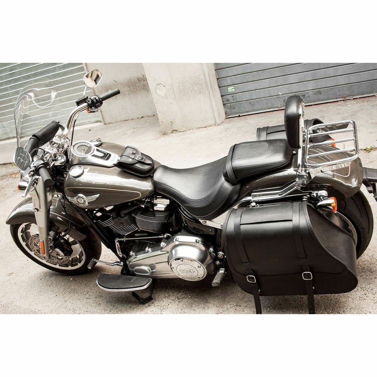 エンズクオイオ Smart レザー タンクバッグ (ツートーン・ダーク)6