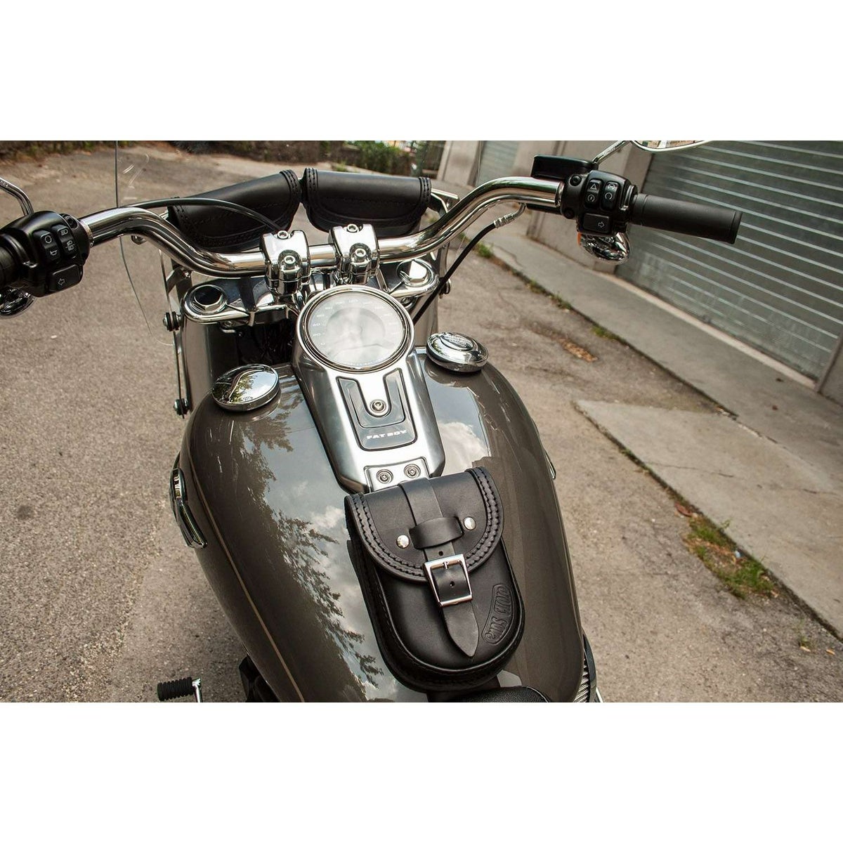 エンズクオイオ Smart レザー タンクバッグ (ディストレスト・ツートーン・ダーク)5