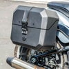 M8 ファットボーイ Outlaw クイックマウント・スモール・サドルバッグ 10L 右用 (レザーラップ)