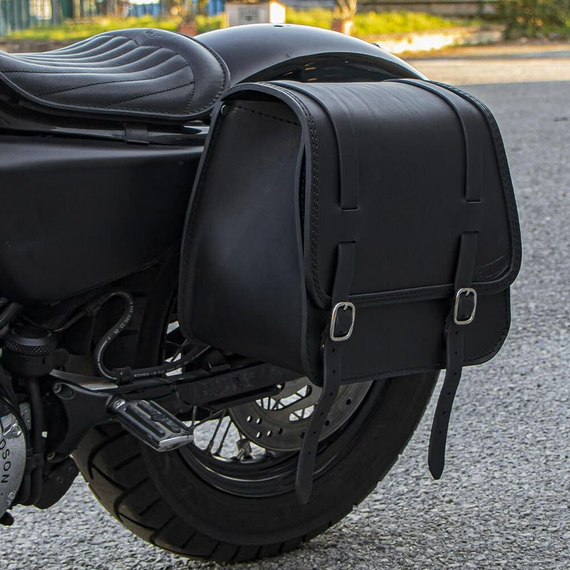  エンズクオイオ Sporty レザーサドルバッグ (ブラック)