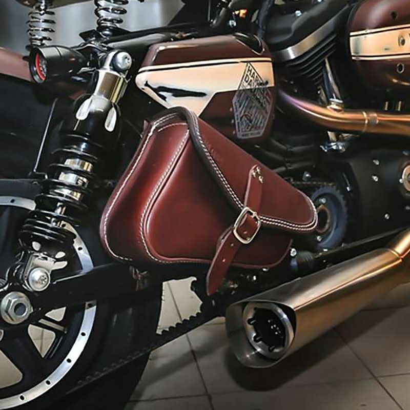 エンズクオイオ Mambo レザーサドルバッグ 4L (ダークブラウン)