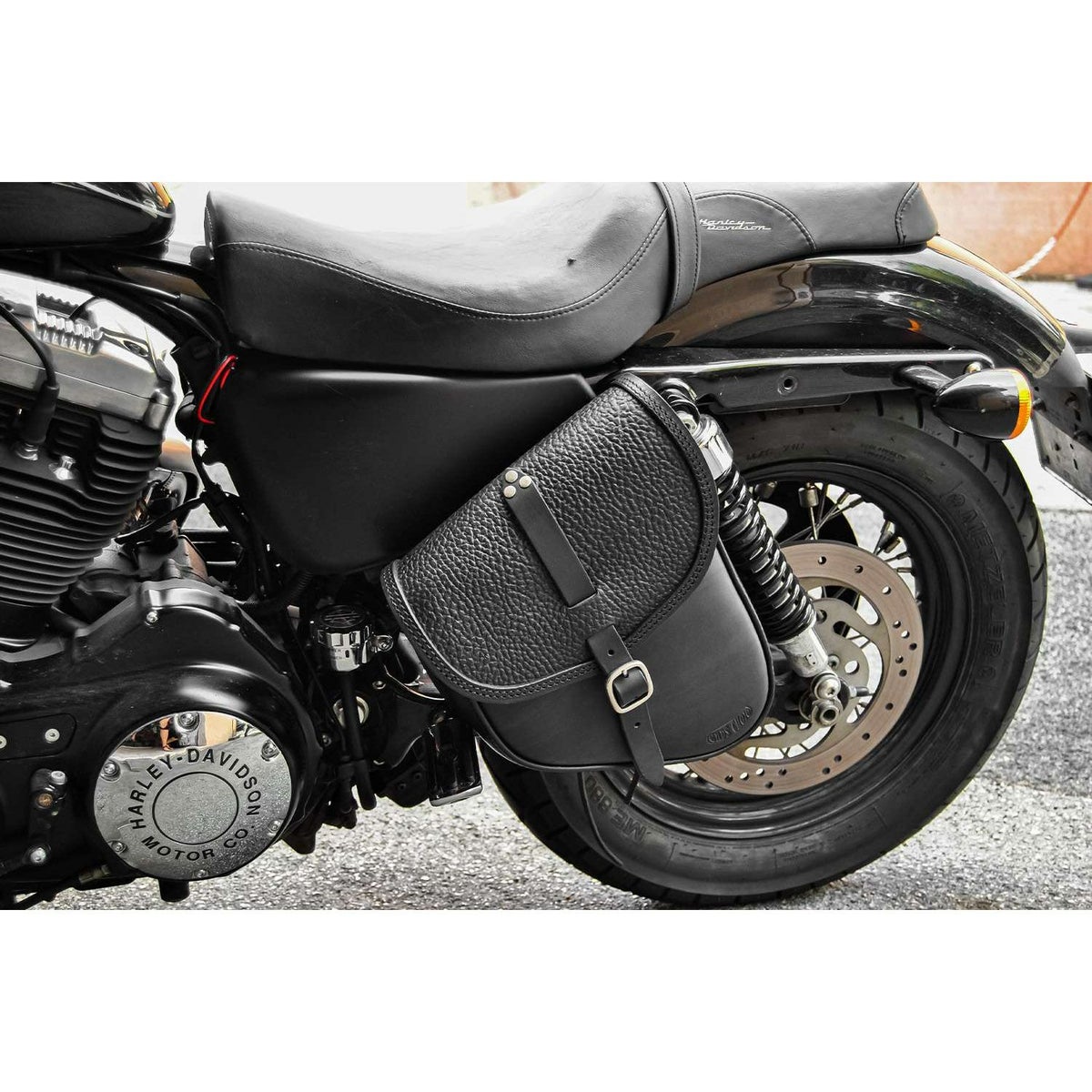 エンズクオイオ Gitan レザーサドルバッグ 6L (ハマード)1