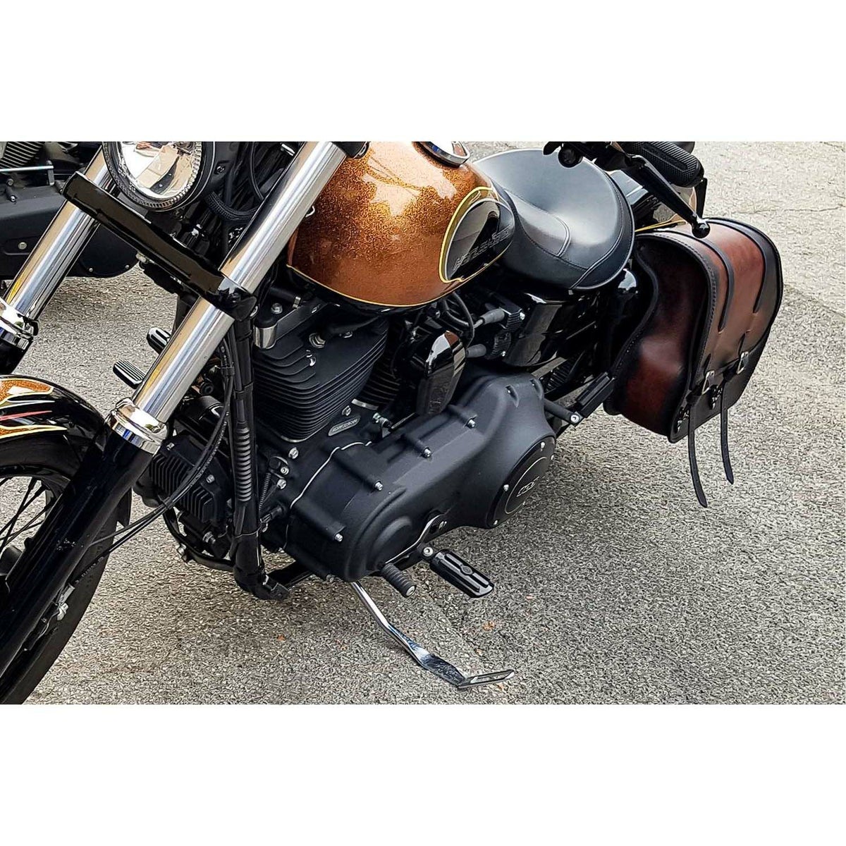 エンズクオイオ Middle Dyna レザーサドルバッグ 29.5L (ディストレスト・ツートーン・ダーク)2