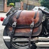 エンズクオイオ Little Dyna レザーサドルバッグ 25.5L (ディストレスト・ツートーン・ダーク)