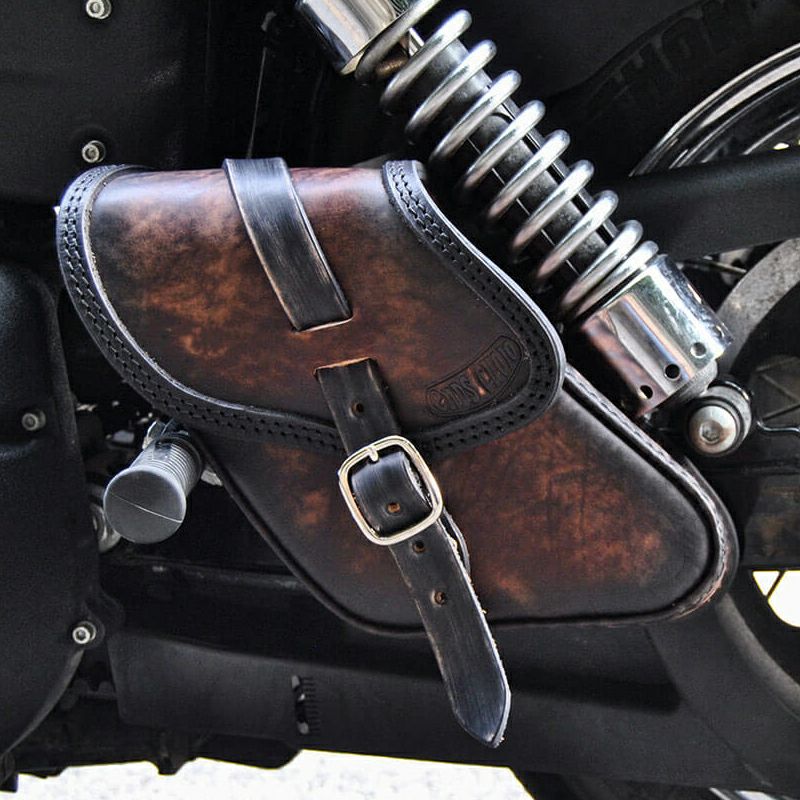 エンズクオイオ POP レザーサドルバッグ 3.2L (ディストレスト・ツートーン・ダーク)