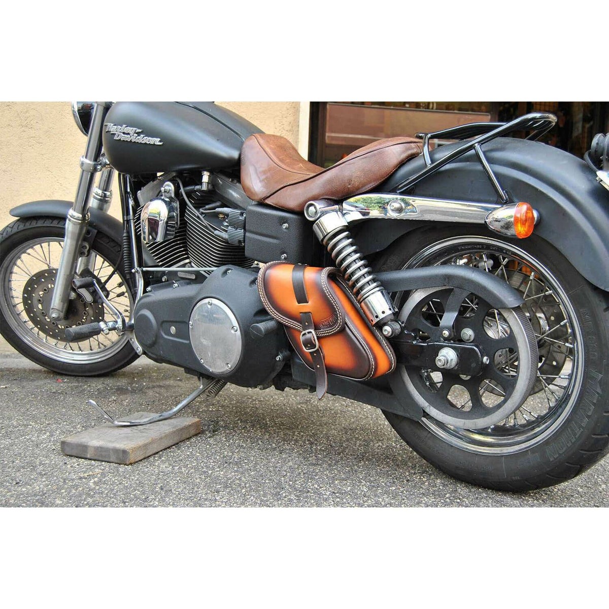 エンズクオイオ POP レザーサドルバッグ 3.2L (ツートーン)1