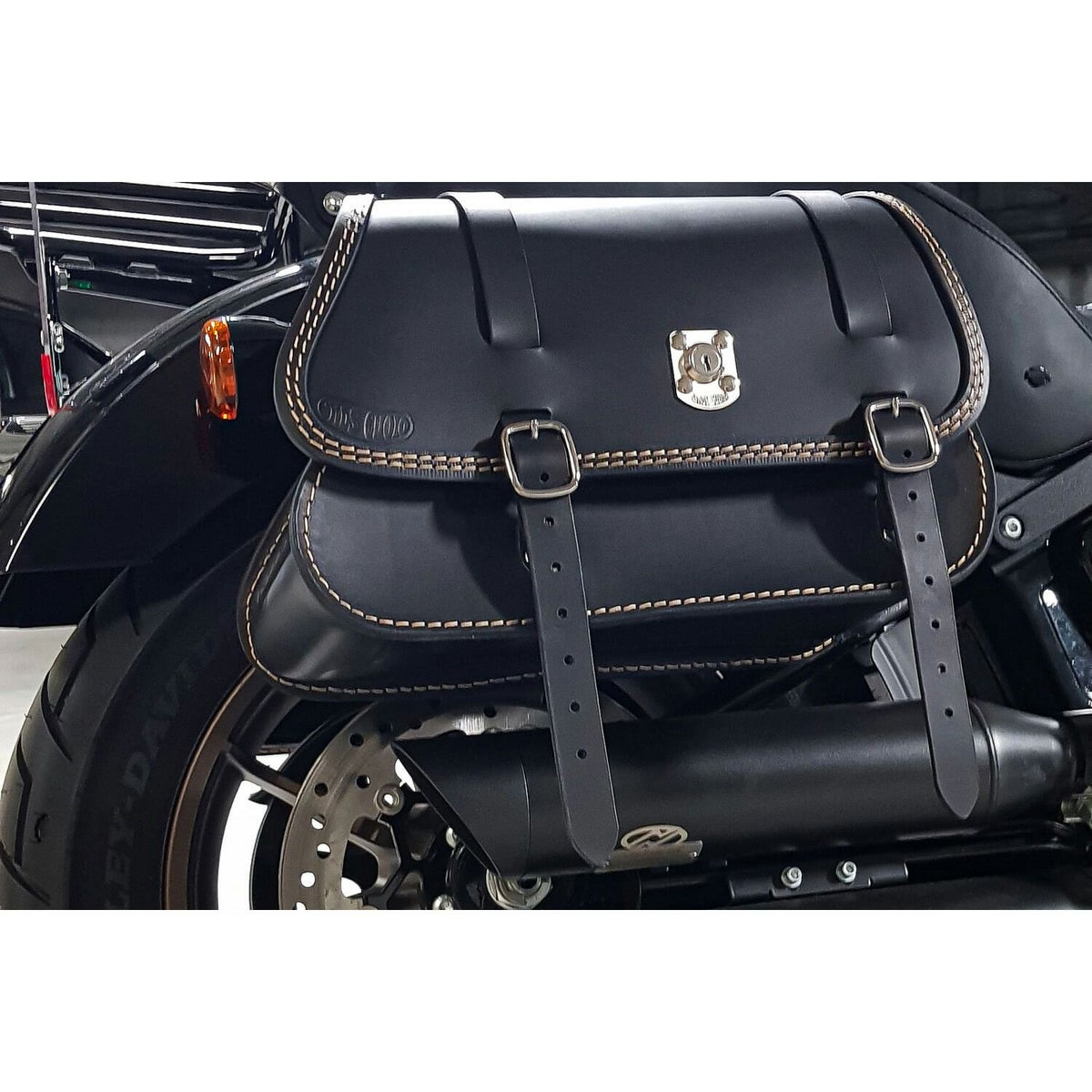 リトル GYPSY レザーサドルバッグ 18L (ダークブラウン)3