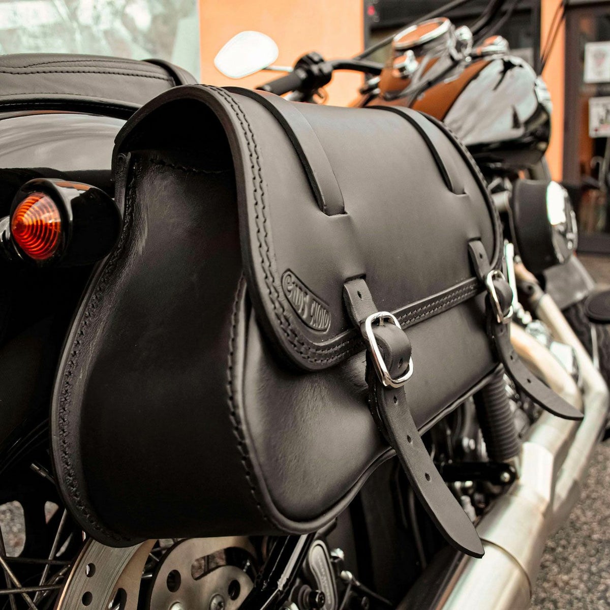 Folk レザーサドルバッグ 12L