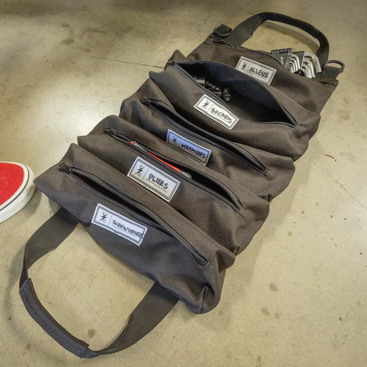 スラッシンサプライ ジャンボ ツールロールバッグ THRASHIN SUPPLY