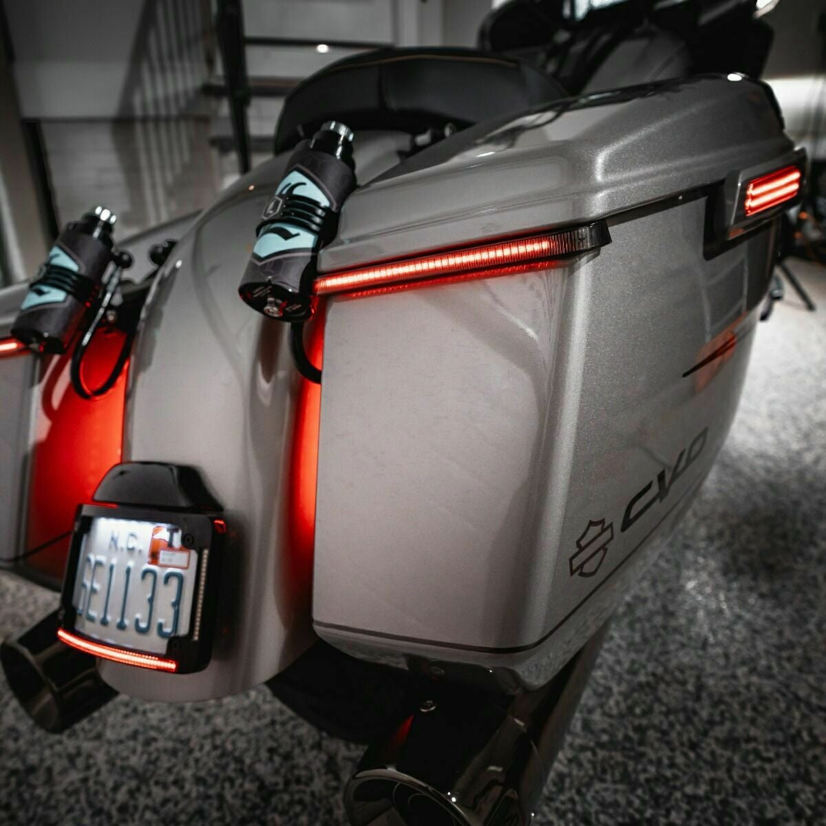 2024以降 ロードグライド、ストリートグライド ロープロファイル・サドルバッグライト Custom Dynamics