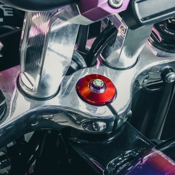 M8 ソフテイル ビレット フォークステムキャップ レッド OG（オリジナルガレージモト）