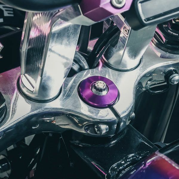 M8 ソフテイル ビレット フォークステムキャップ パープル OG（オリジナルガレージモト）