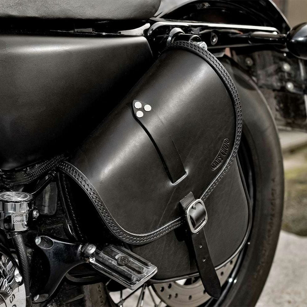 Gitan レザーサドルバッグ 6L (ブラック)1