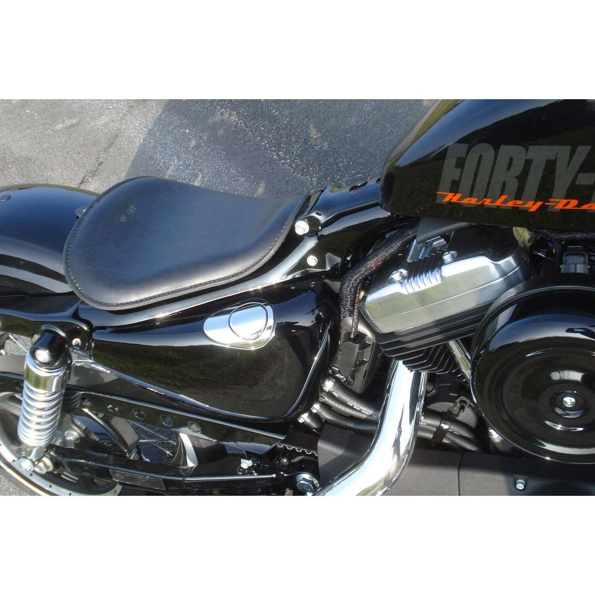 Solo Low レザーシート (ブラック)1