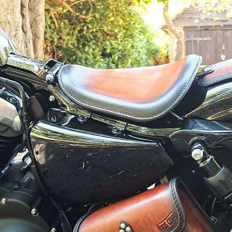 Solo Low レザーシート (ディストレスト・ツートーン・ダーク)