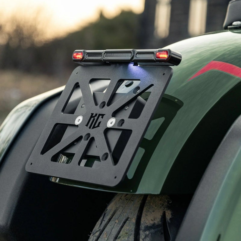 ローライダーS/ST ライセンスプレートブラケット・アダプター